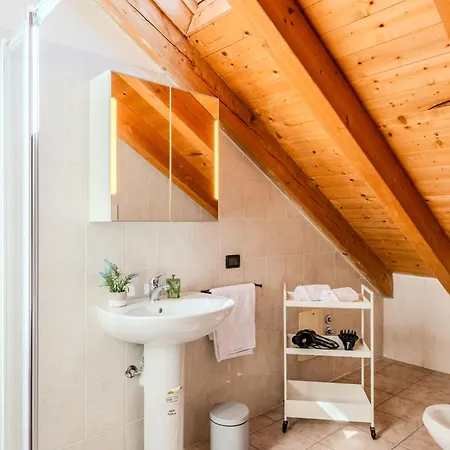 Piazza San Giuseppe-10 By Interhome * Acquaseria