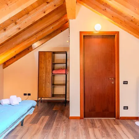 Piazza San Giuseppe-10 By Interhome Apartment Acquaseria